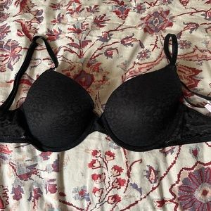 NWOT VS Black cheetah print lace bra